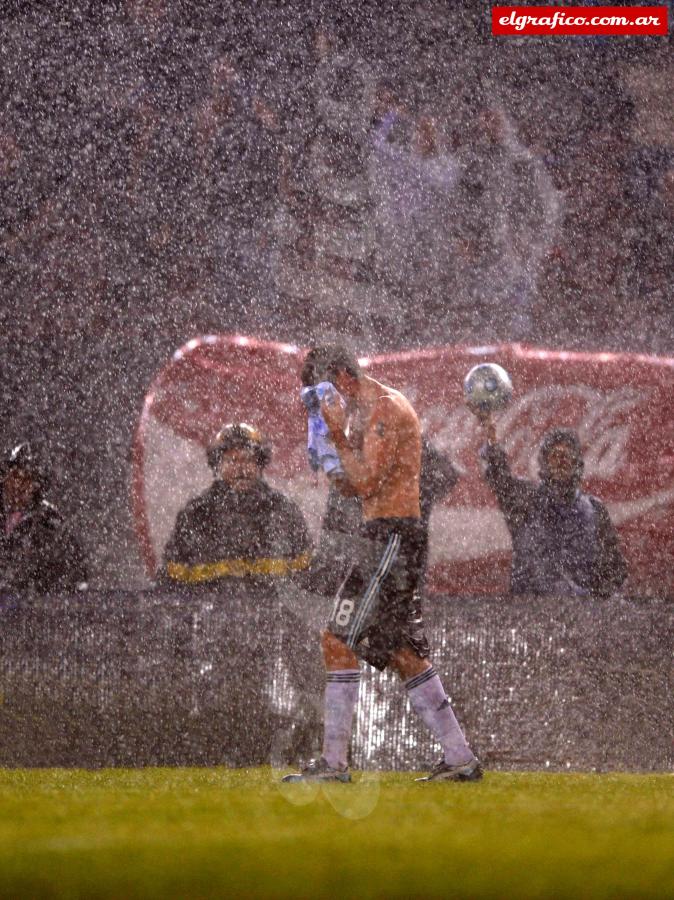 Imagen El llanto del Titán explica el deshago por el gol agónico. Un goleador que nació para vivir momentos únicos en el fútbol.