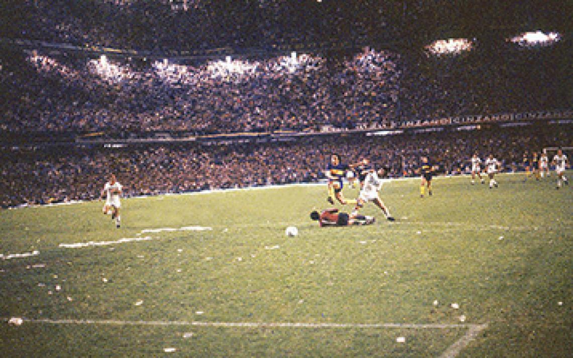 Imagen Gol a Deportivo Cali en la final, el tercero del 4-0 con que Boca le ganó al equipo de Bilardo.