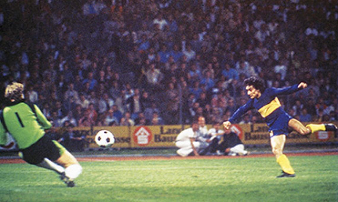 Imagen Su gol al Borussia, el que selló el 3-0 a los 38 minutos del primer tiempo (2-2 en Buenos Aires).
