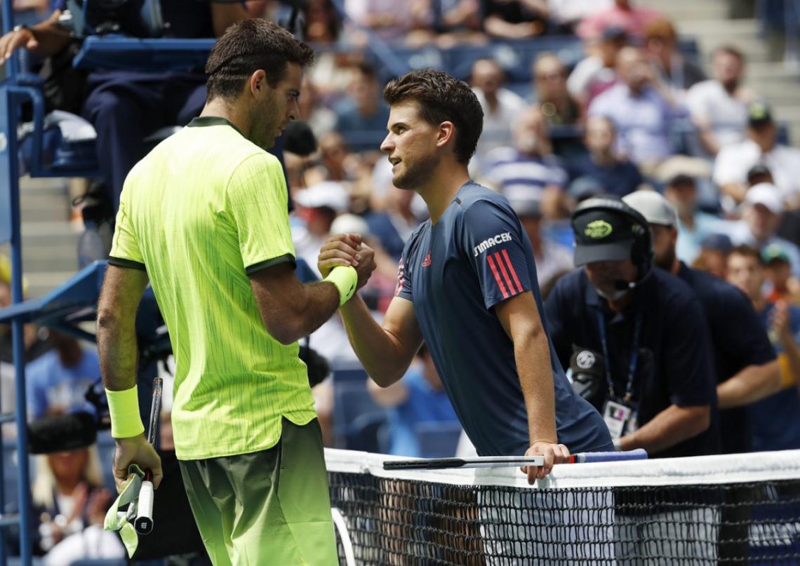 Imagen Delpo saluda a Thiem tras el retiro