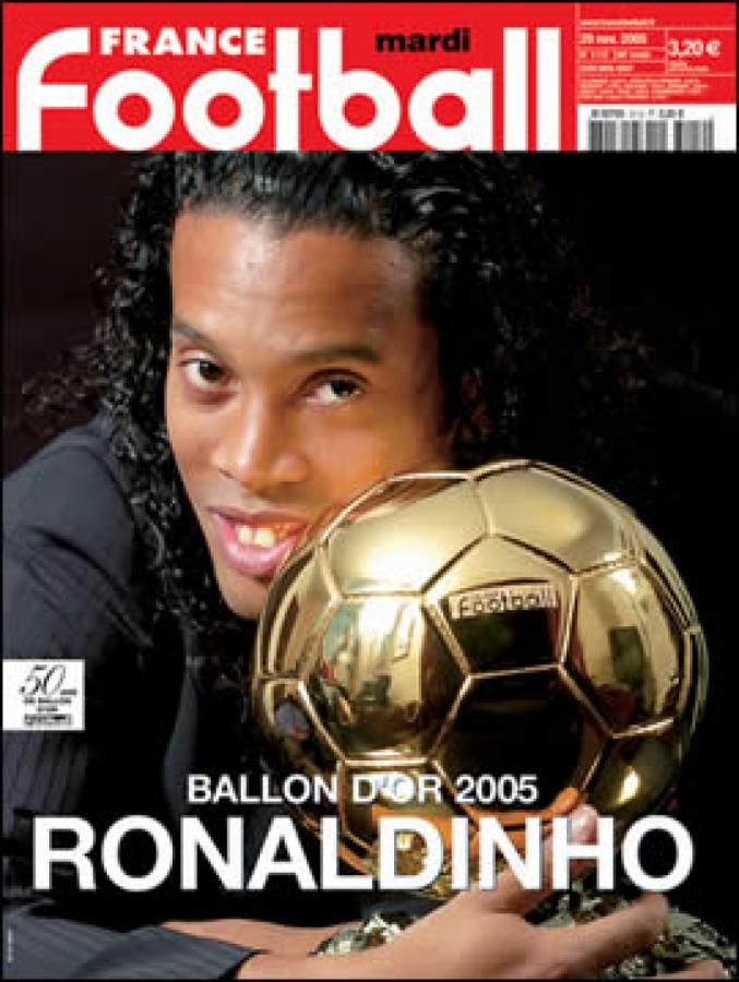 Imagen La tradicional portada que cada año consagraba al ganador: Ronaldinho, 2005.