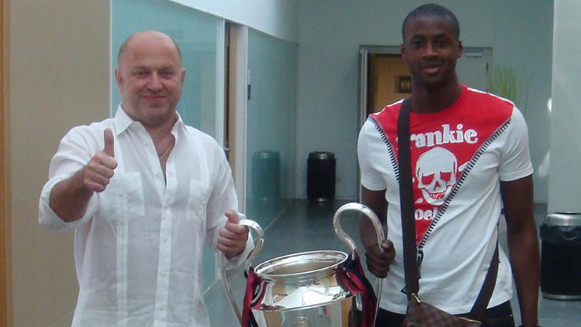 Seluk y su representado Yaya Touré, que lo llama su "papushka"