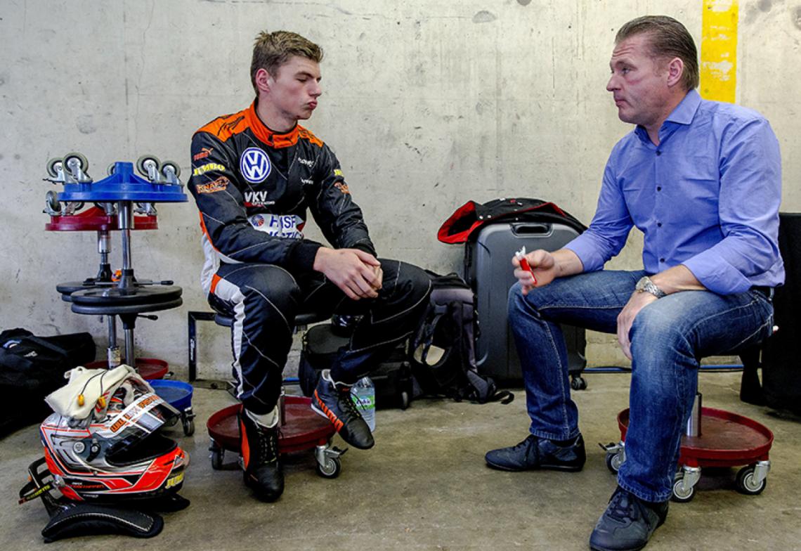 Imagen Jos Verstappen ve en su hijo todo lo que él anhelaba concretar en la F1. 