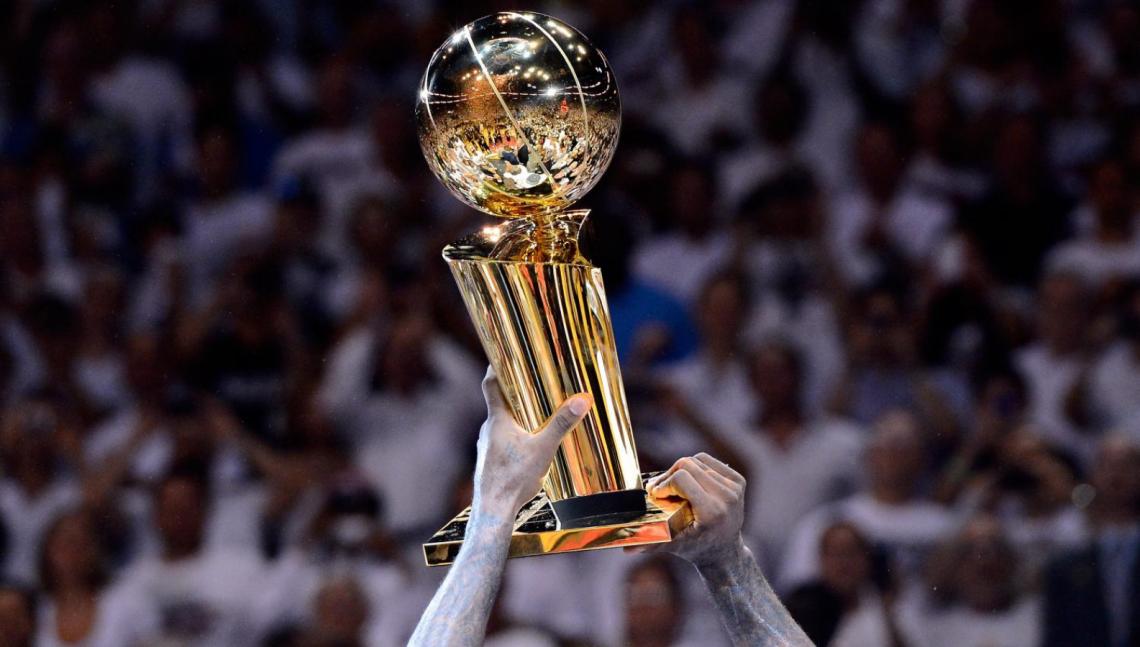 Imagen El preciado trofeo Larry O´Brien.