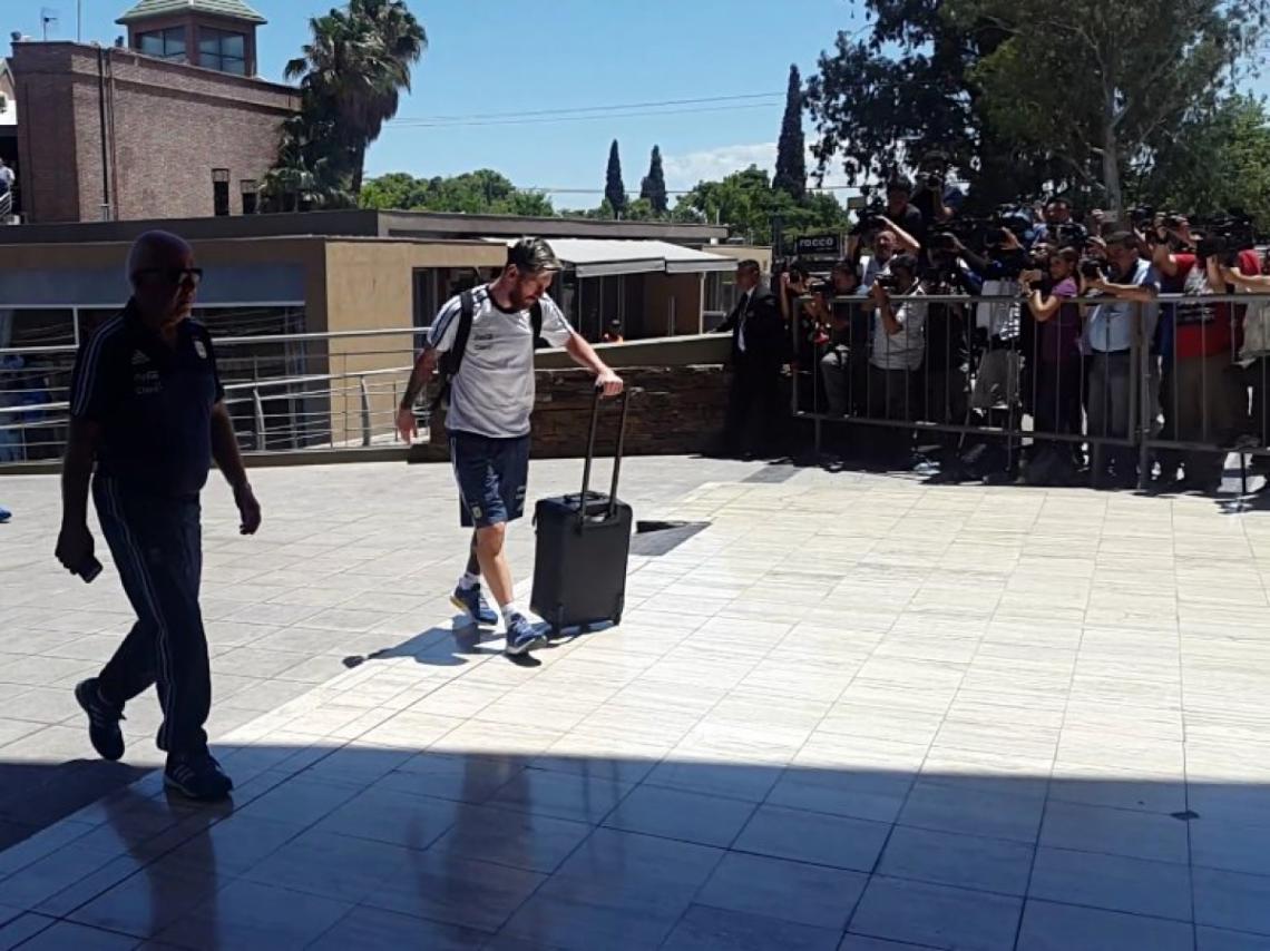 Imagen Messi, llegando al hotel