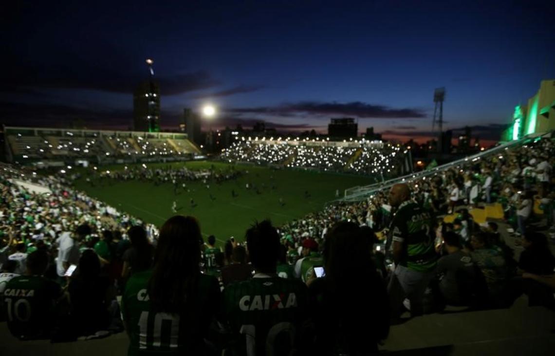 Imagen Homenaje en el estadio Arena Condá