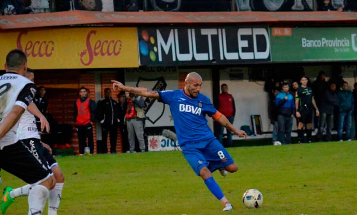 Imagen El gol de Guiñazú que todavía se repite en Córdoba.