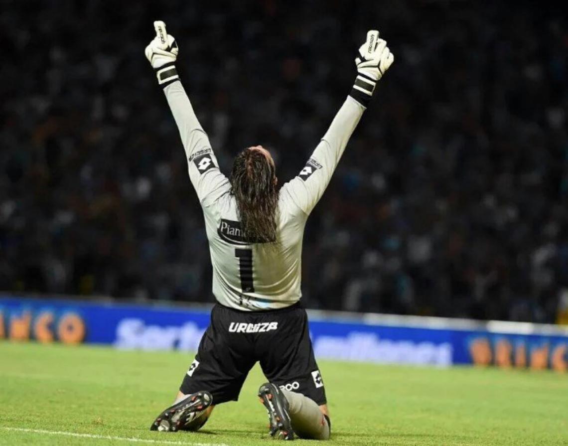 Imagen En los últimas once temporadas, Olave faltó sólo a 29 partidos de Belgrano.