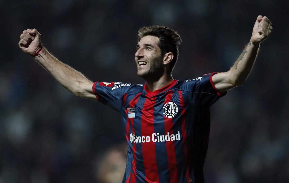 Imagen Piatti también es pretendido por San Lorenzo, pero su ficha solo la podría pagar Boca en el fútbol argentino.