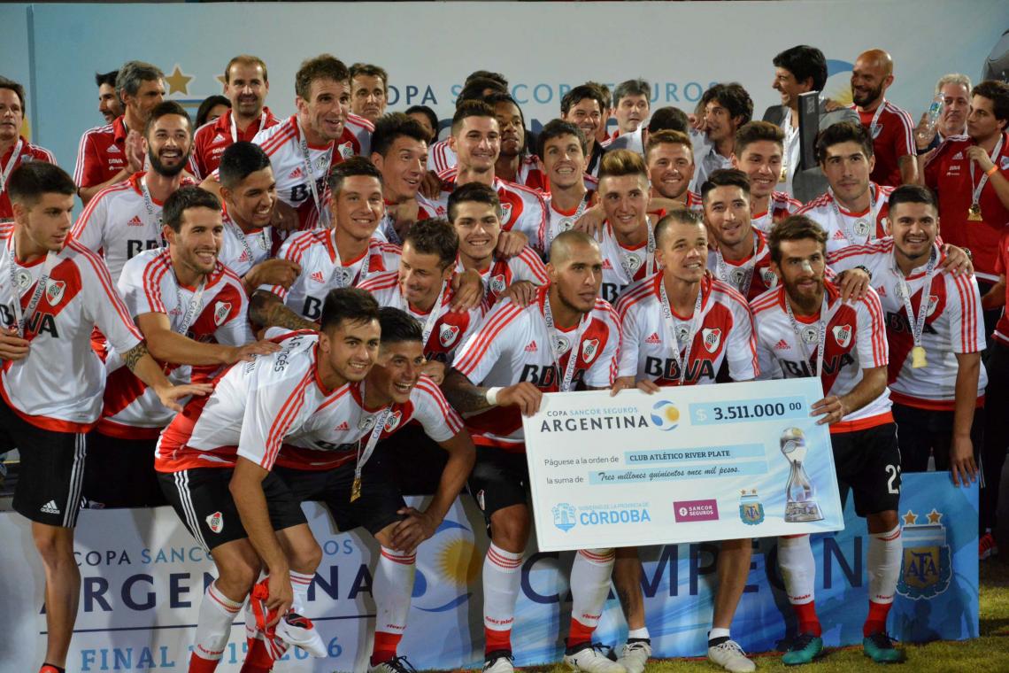 Imagen El equipo de Gallardo ganó la Copa Argentina tras el 4-3 a Rosario Central en Córdoba. 