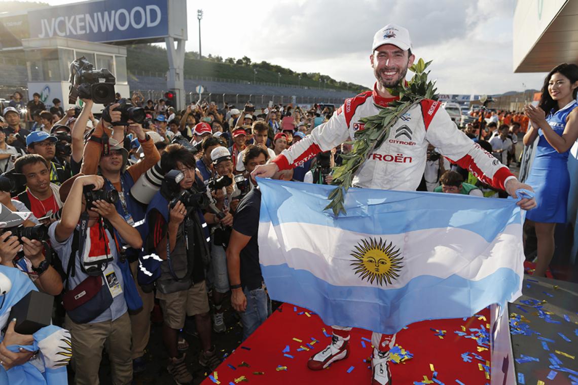 Imagen A pesar de haber acariciado la F1 y quedarse sin ella, López vive a pleno su gran campaña.