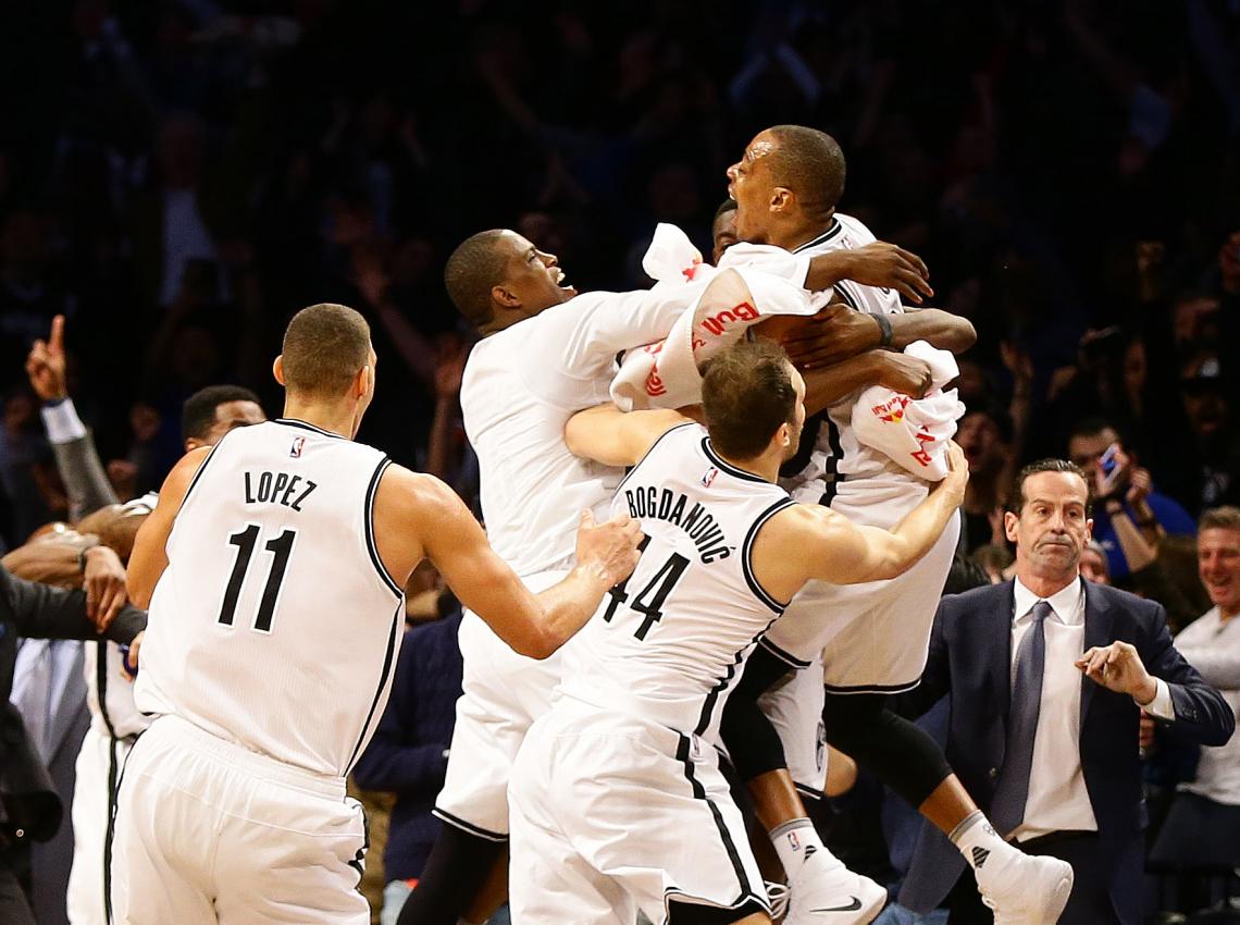 Imagen Los Nets, festejando el triple ganador de Foye
