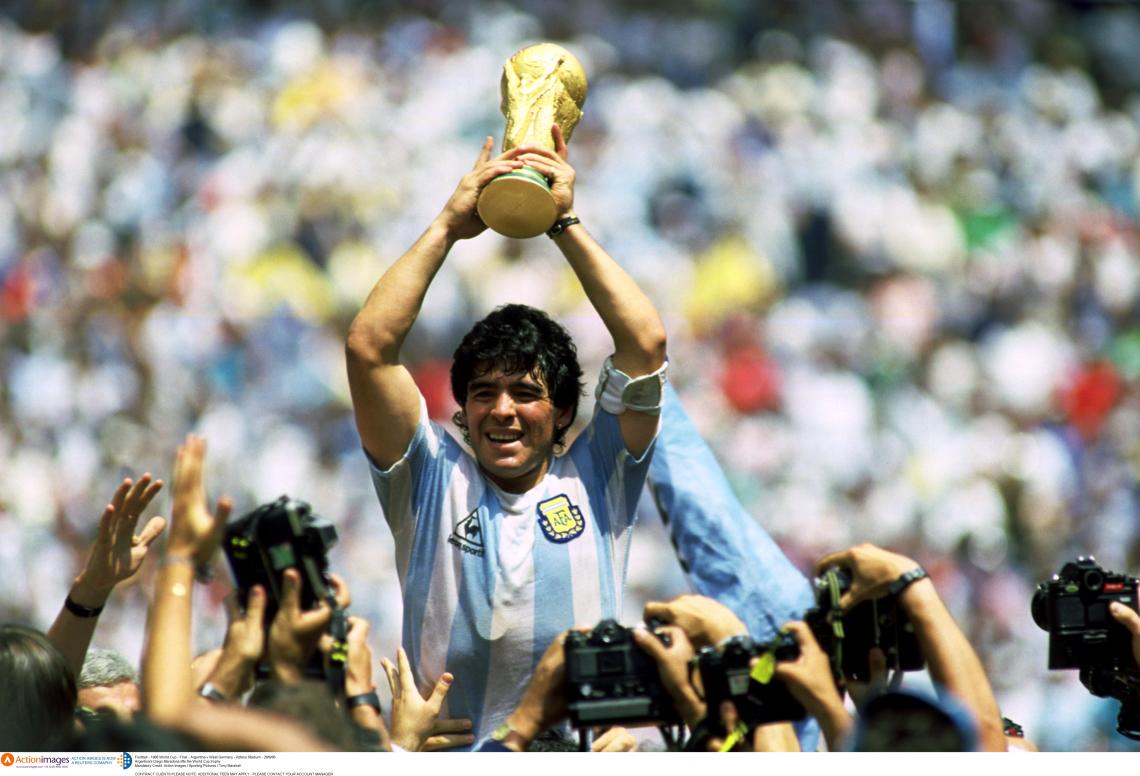 Imagen Diego, con la Copa