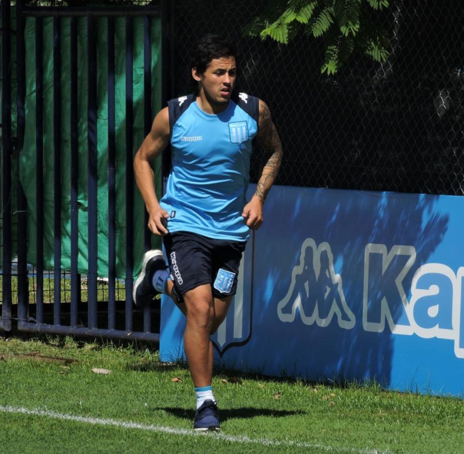 Imagen Meli, en su primer entrenamiento con Racing