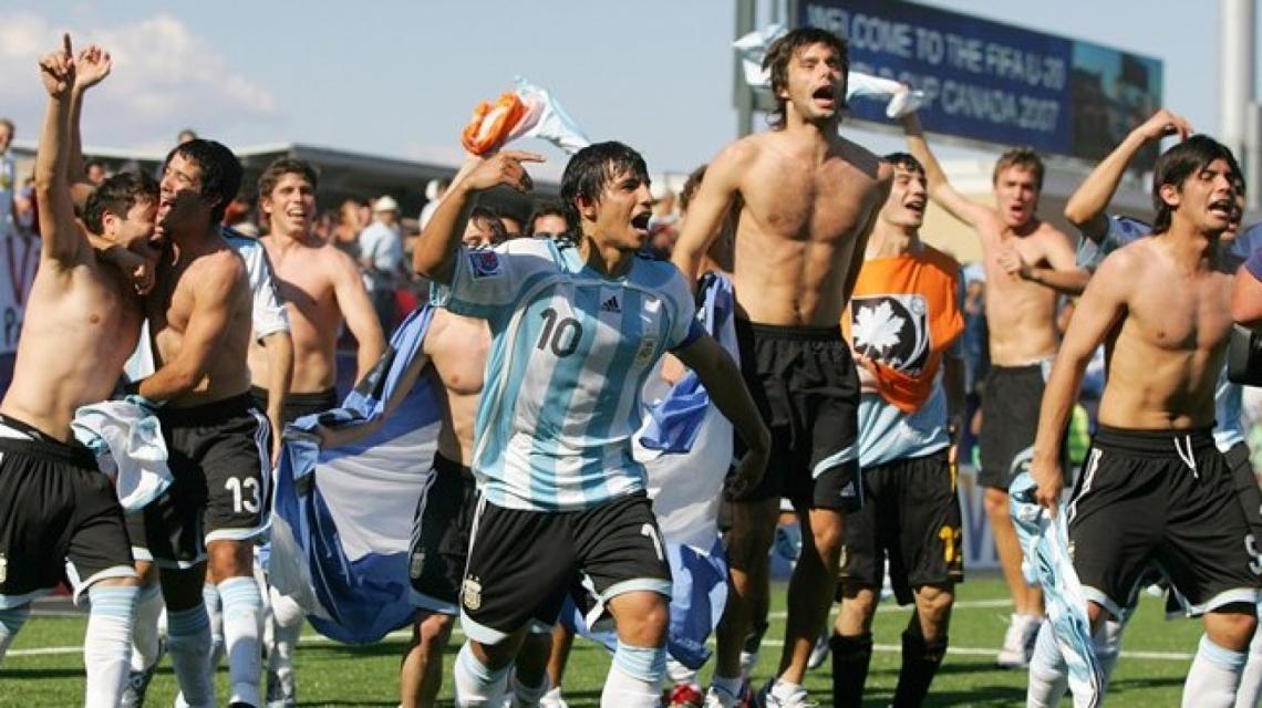 Imagen Aguero, encabezando los festejos en Canadá 2007