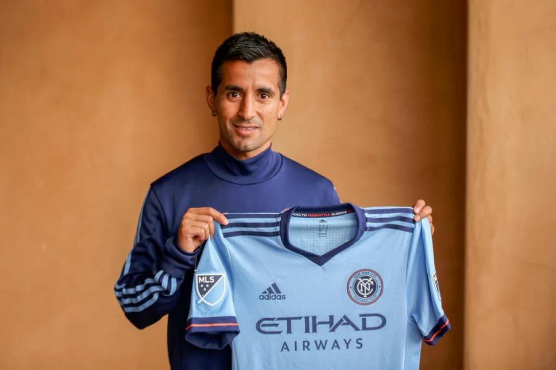 Imagen Maxi, con los colores del New York City FC