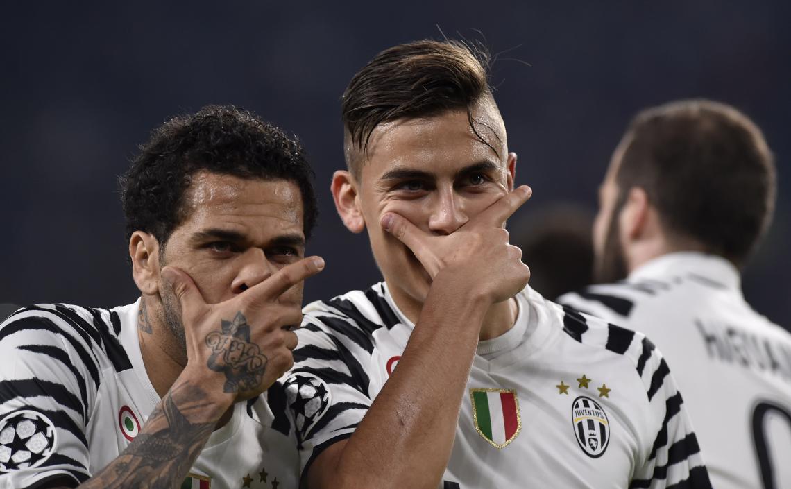Imagen Dybala y Dani Alves buscarán dar el golpe ante el Barça