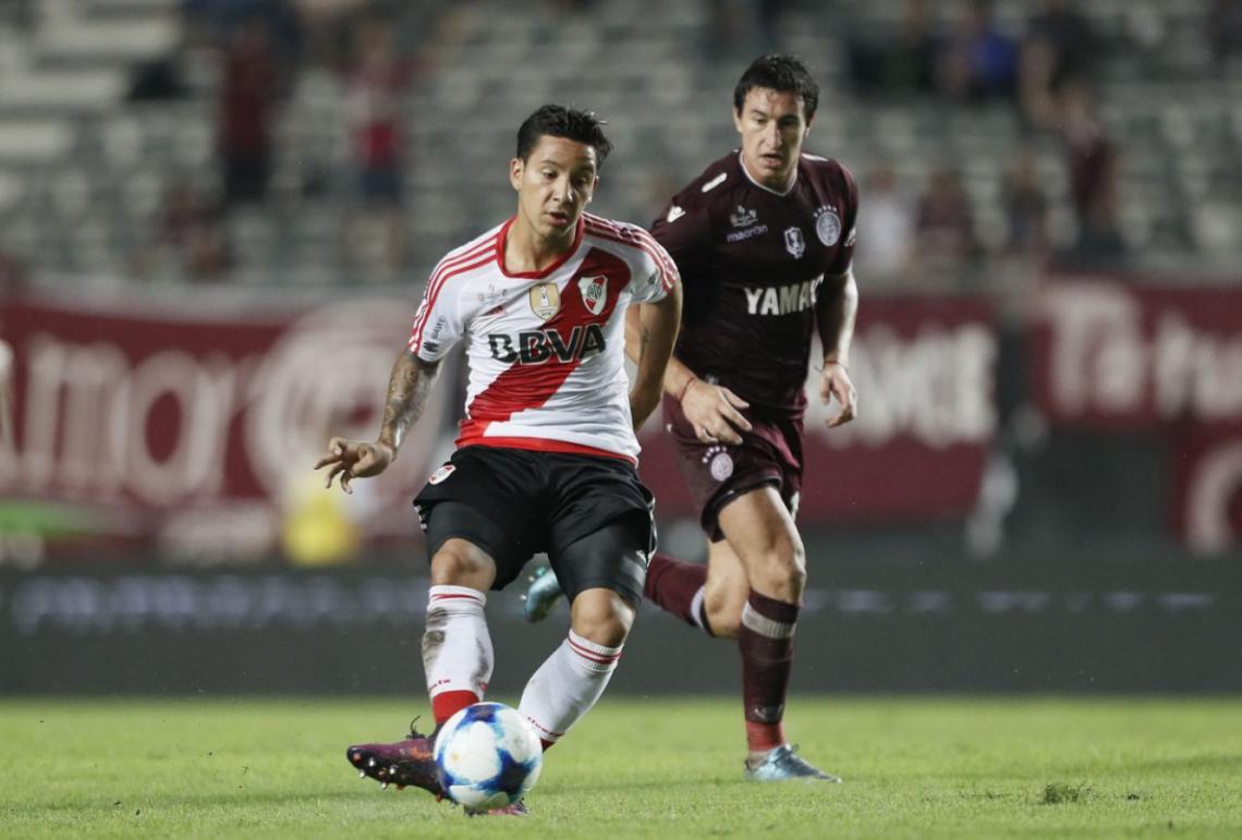 Imagen Aguirre observa a Driussi, durante la Supercopa, el último choque copero entre ambos equipos.