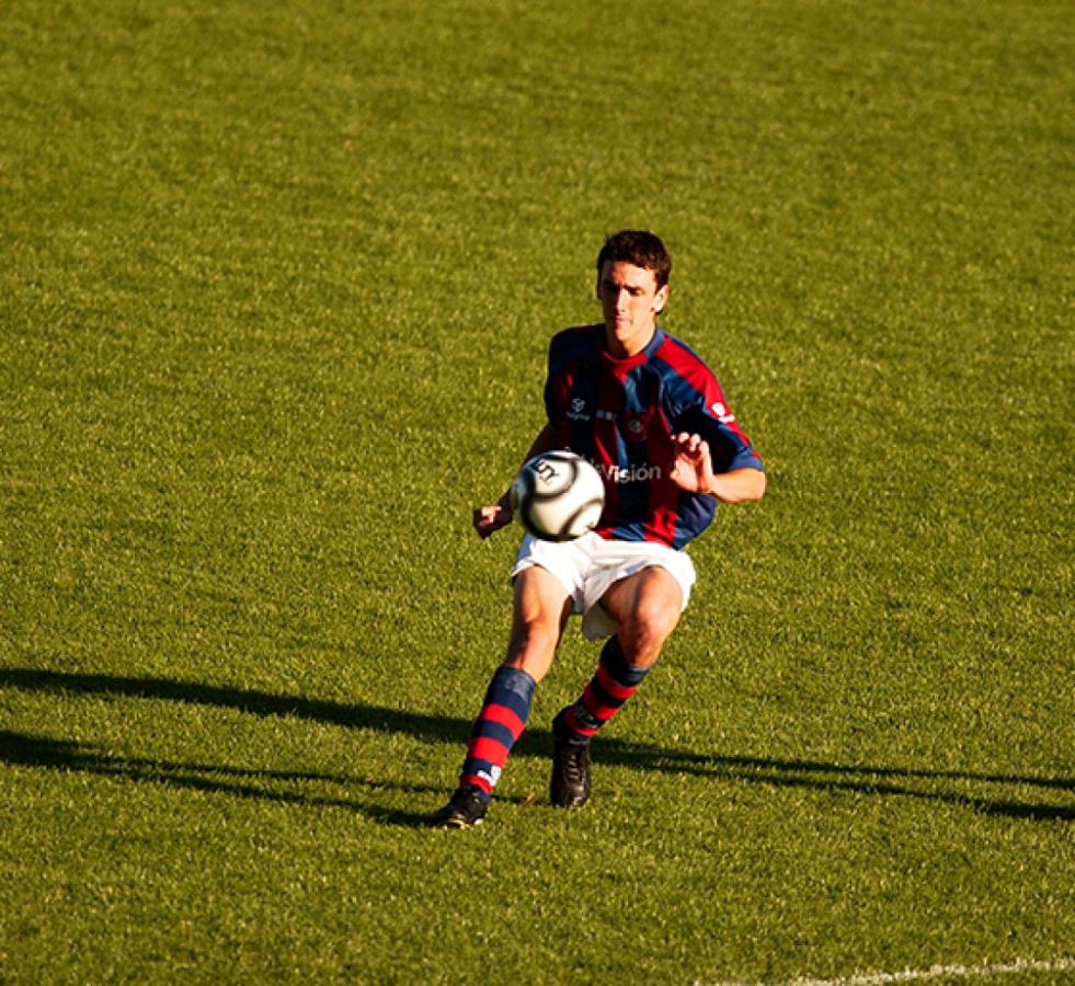 Jugó 2 años en San Lorenzo, donde ganó la Sudamericana con Insúa como DT.