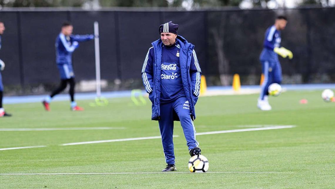 Imagen Sampaoli, durante la práctica.