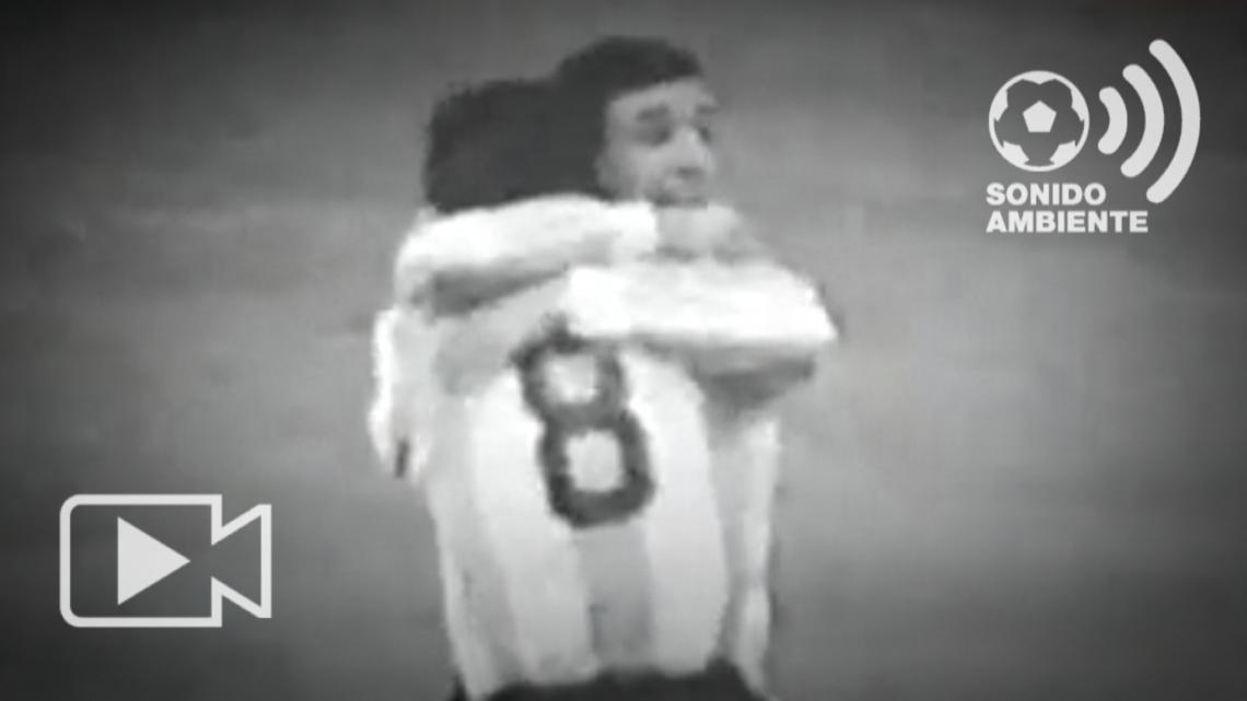 1966. Los dos goles de Argentina en el debut del Mundial El Gráfico