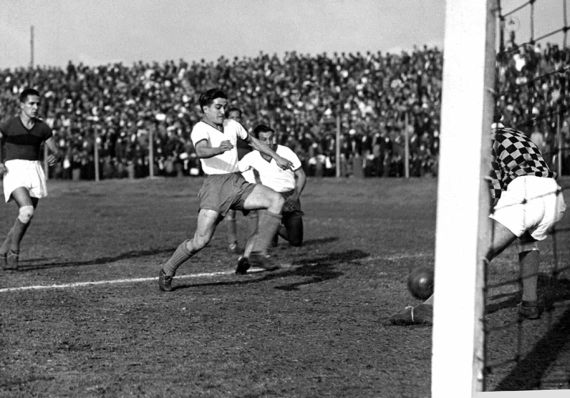 Imagen Baldonedo en acción, en 1941, contra Tigre.