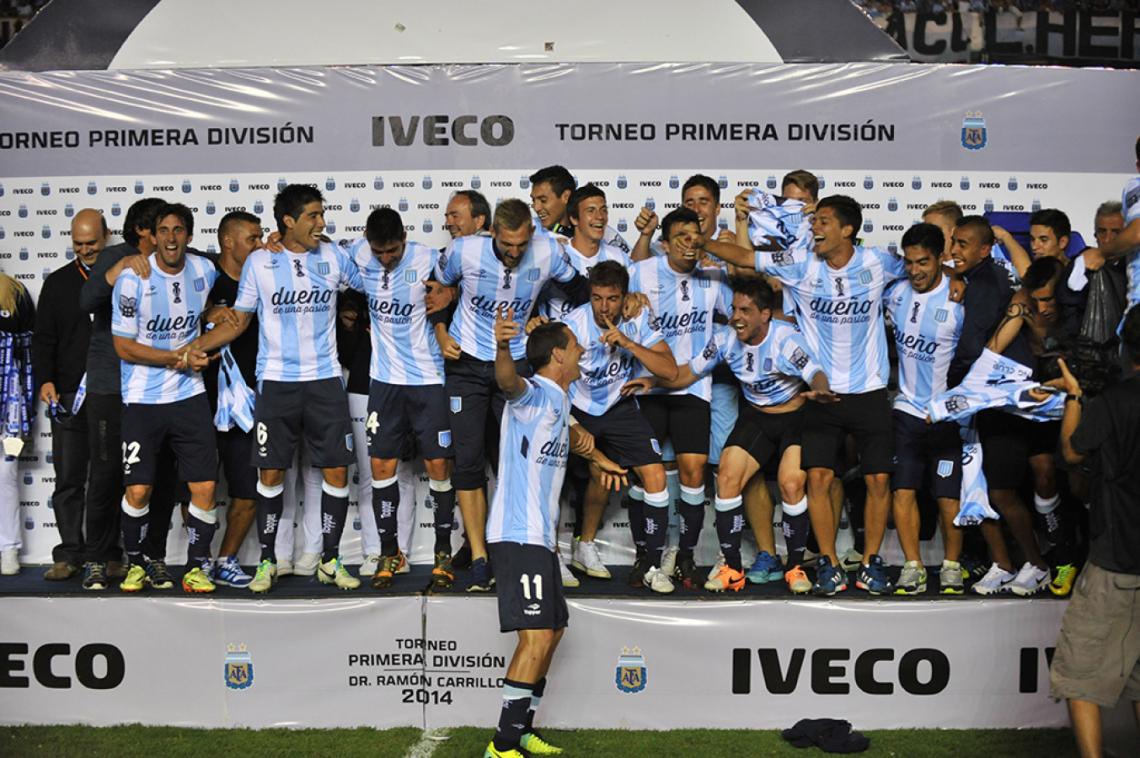 Imagen Bou, Cocca, Milito, Aued y el título de 2014: Columnas en las que se apoyó el "Racing positivo".