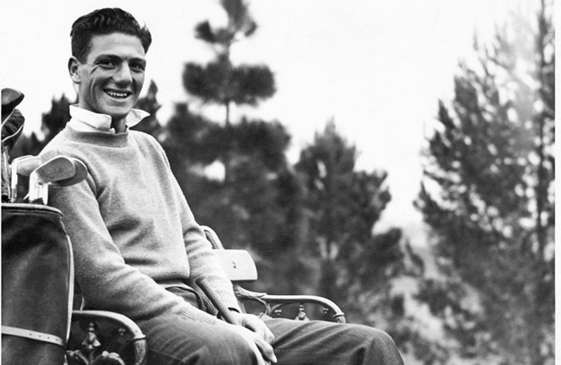 Imagen Su campaña como golfista profesional se extendió desde 1938 hasta 1995 y se estimaba que entre tantos viajes había dado 30 veces la vuelta al mundo.