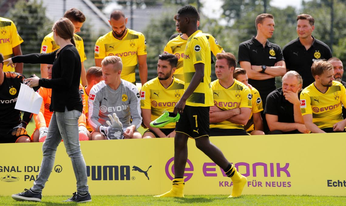 Imagen Dembélé, durante la sesión de fotos del Dortmund.