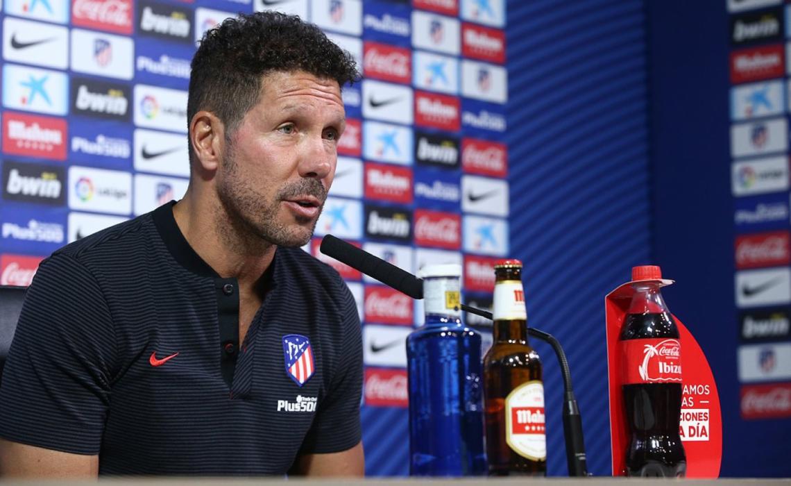 Imagen El Cholo, en conferencia.