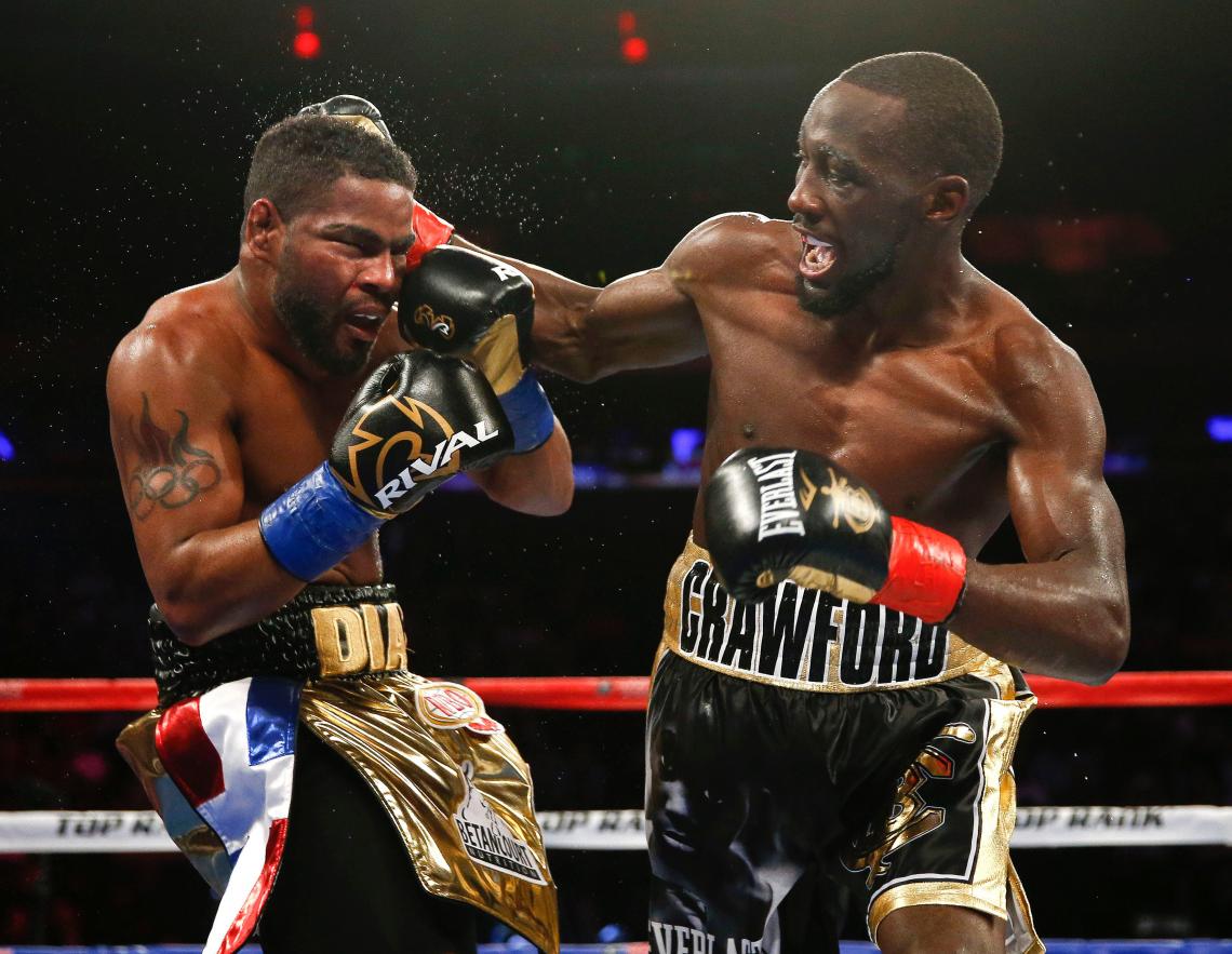 Imagen Crawford, castigando a Díaz.