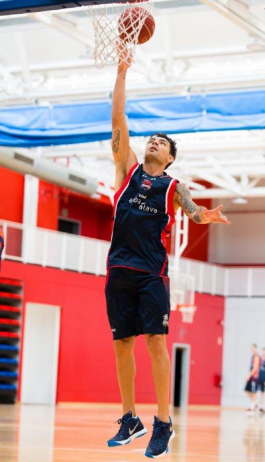 Imagen El Lancha, entrenando con el Baskonia.