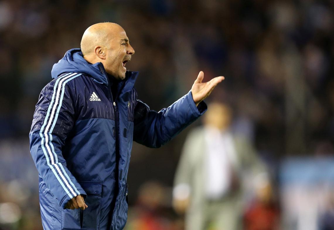 Imagen Sampaoli, gritando durante el empate ante Venezuela.
