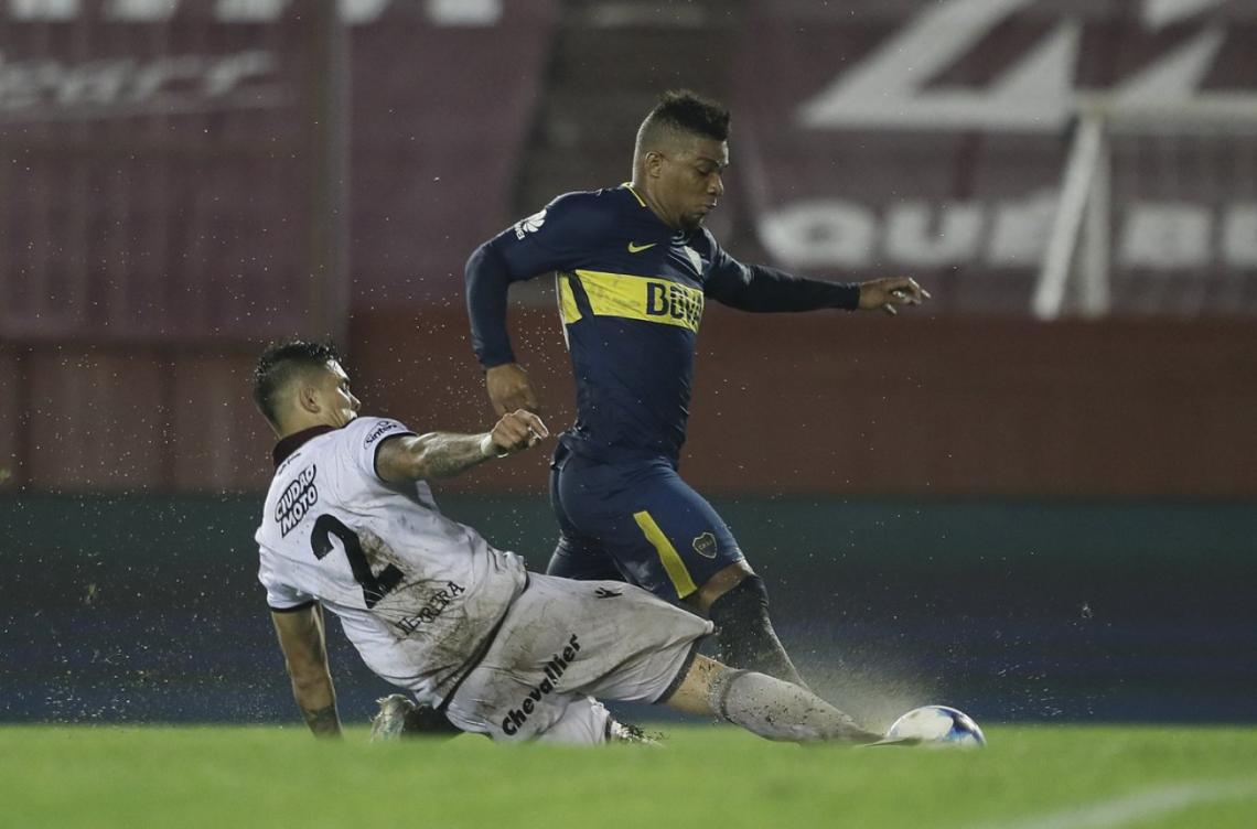 Imagen Fabra, durante el partido ante Lanús.