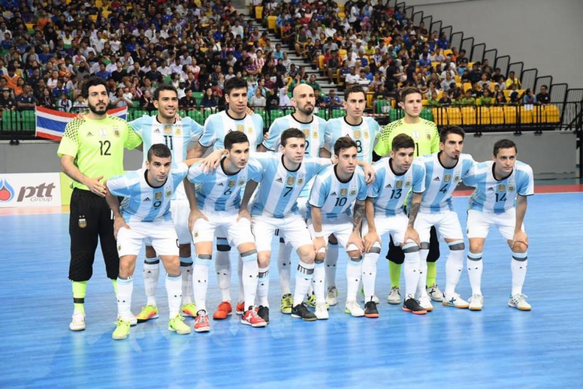 Imagen La formación del equipo argentino.