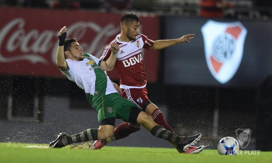 Imagen Casco, durante el partido ante Banfield.