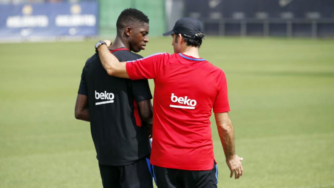 Imagen Valverde, junto a Dembélé en una práctica.