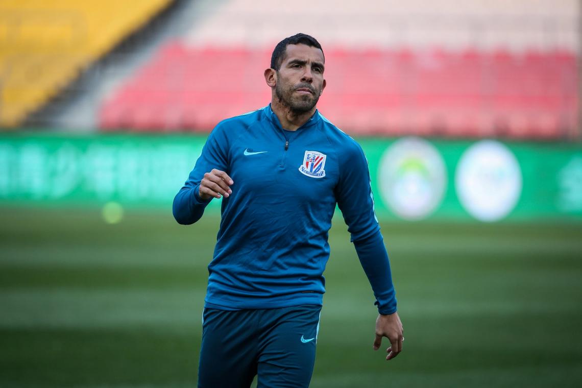 Imagen Carlitos, entrenando con el Shenhua.