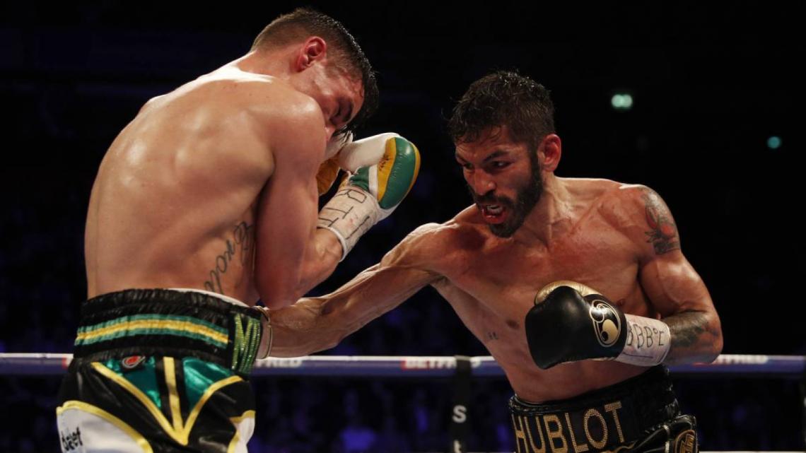 Imagen Linares, castigando a Crolla.