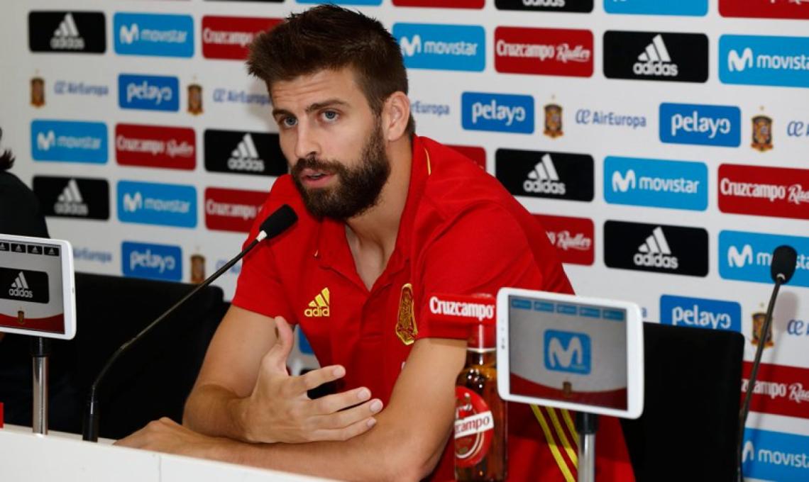 Imagen Piqué, en conferencia.