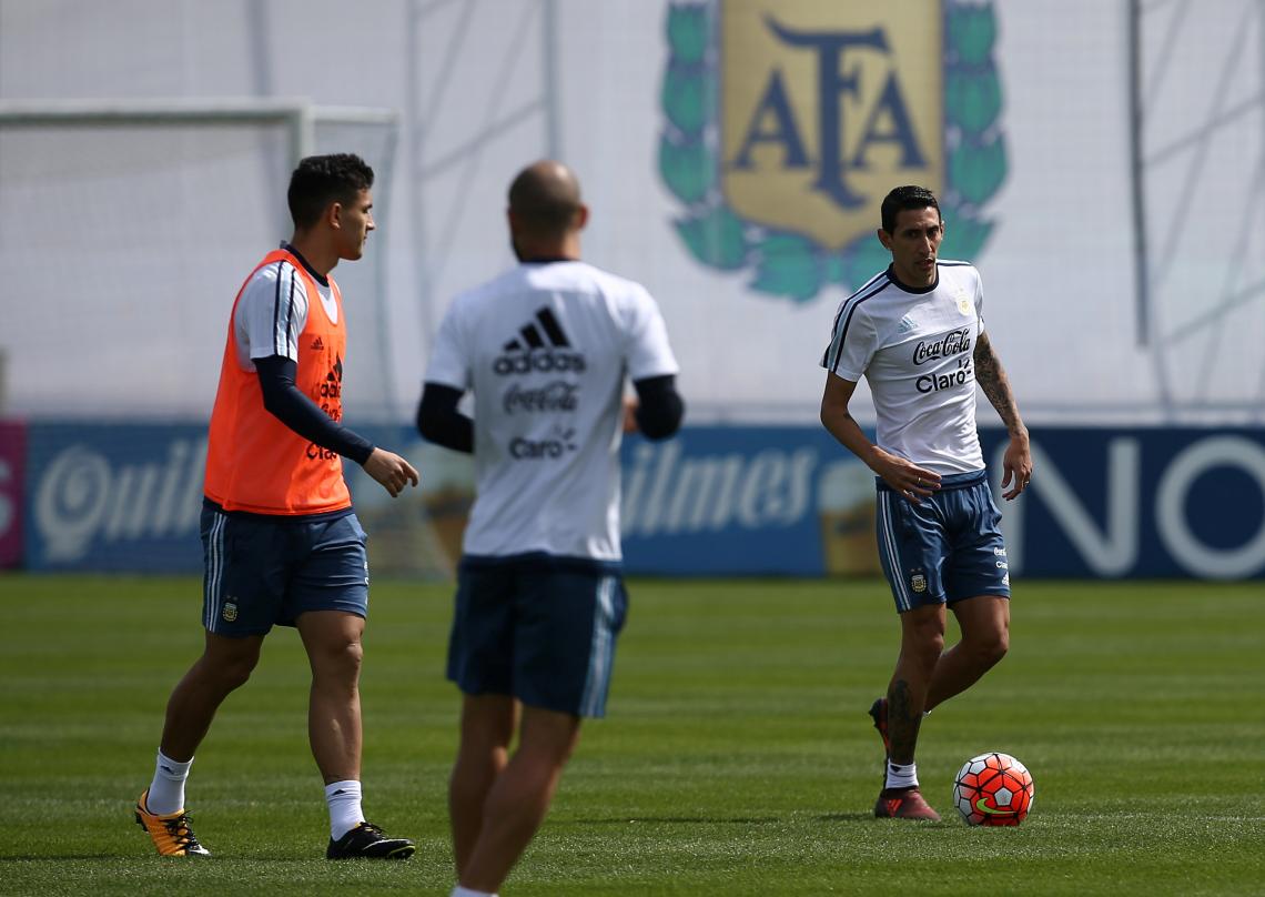 Imagen Di María, en una práctica con la Selección.