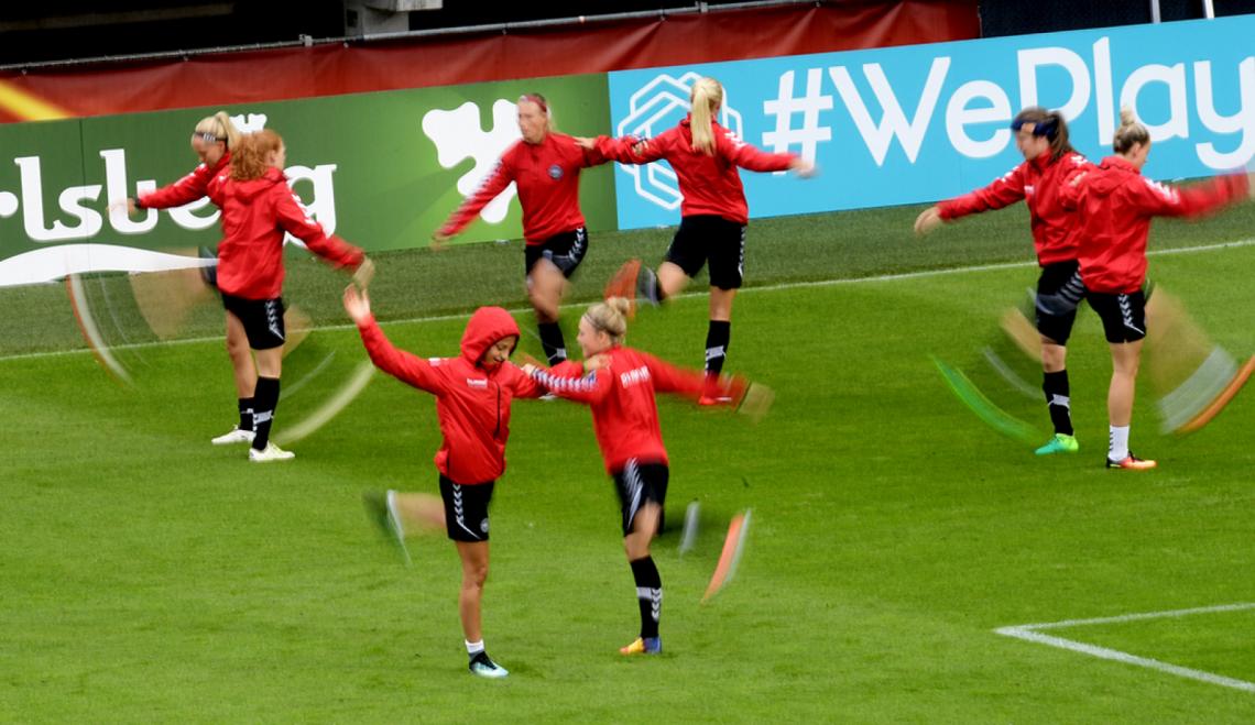 El vals de las danesas en el calentamiento precompetitivo.
