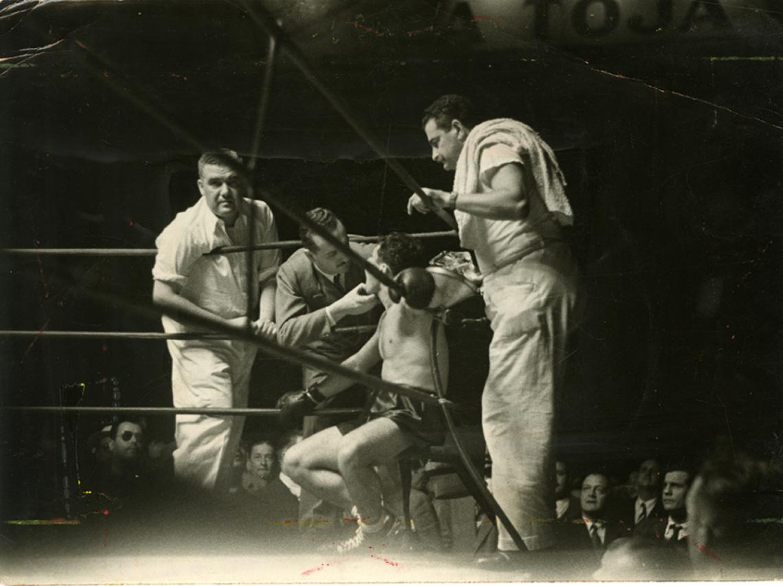 Imagen Prada se impuso en la pelea disputada en 1947, ya que Gatica abandonó en el sexto round por tener la mandíbula fracturada.