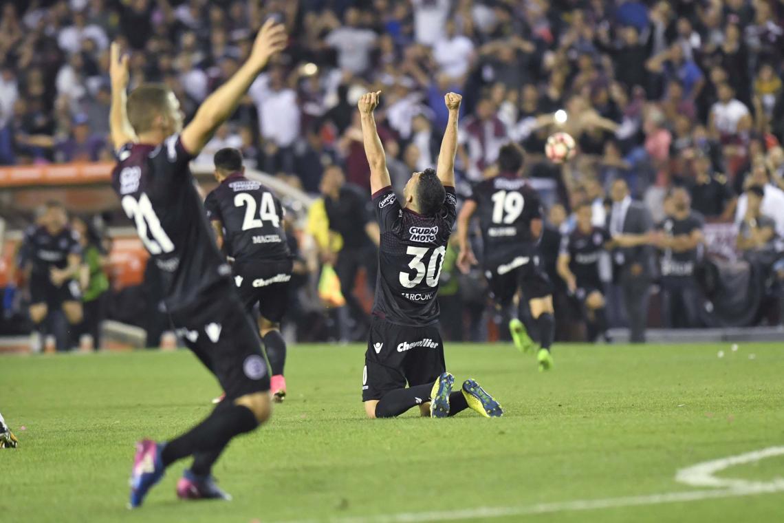 ¿Cuántas Libertadores jugó Lanús