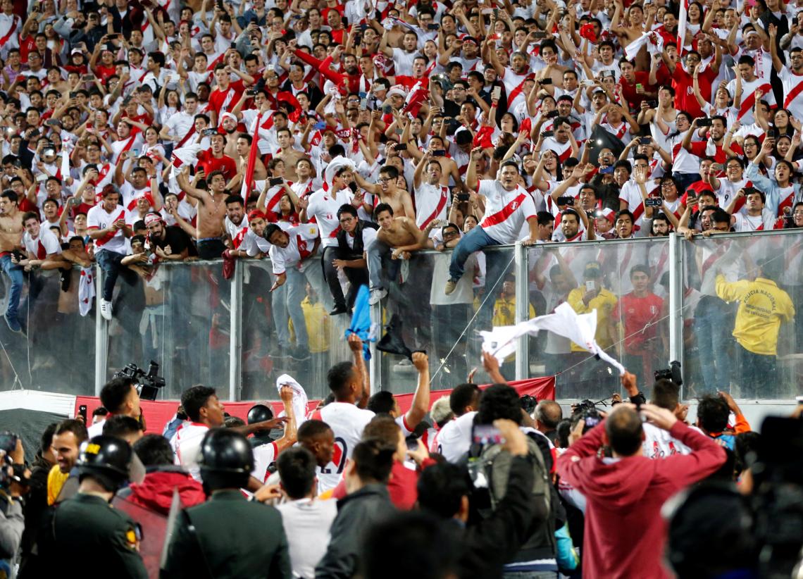 Imagen El festejo dentro de la cancha.