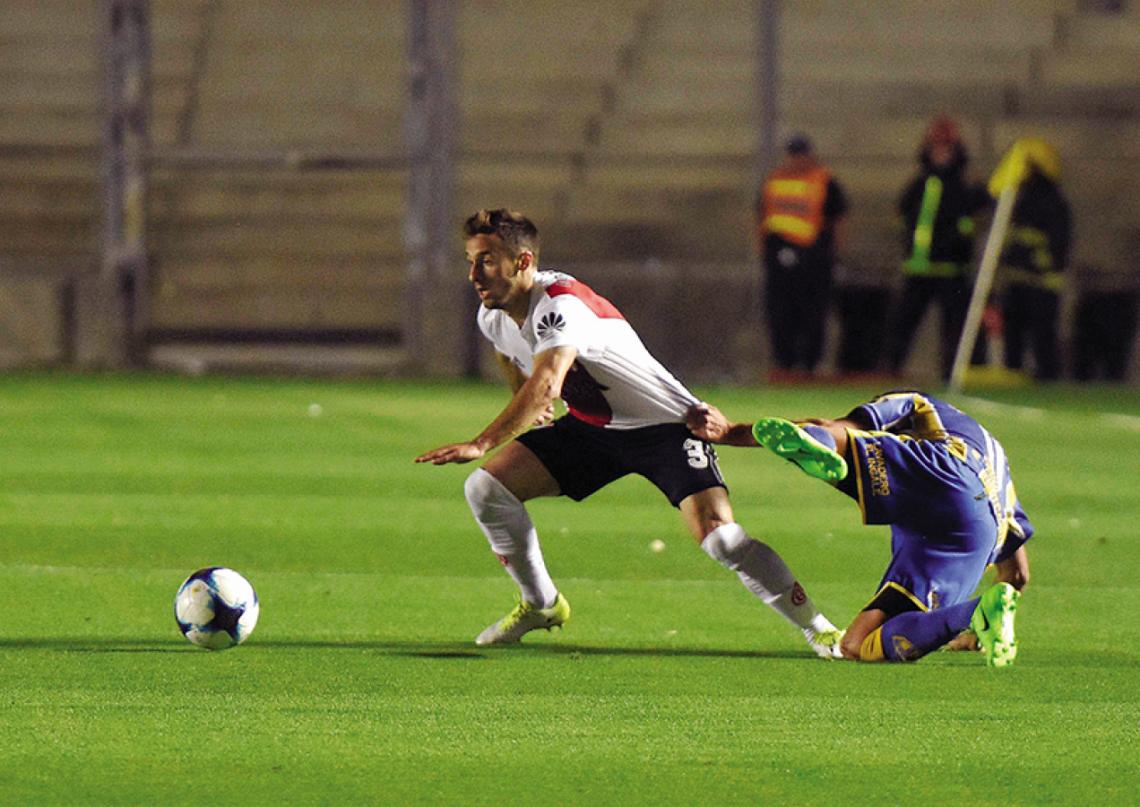 Imagen Contra Atlanta, por la Copa Argentina, mostrando que los rivales se tienen que preocupar por él a pesar de ser defensor. Metió su primer gol.