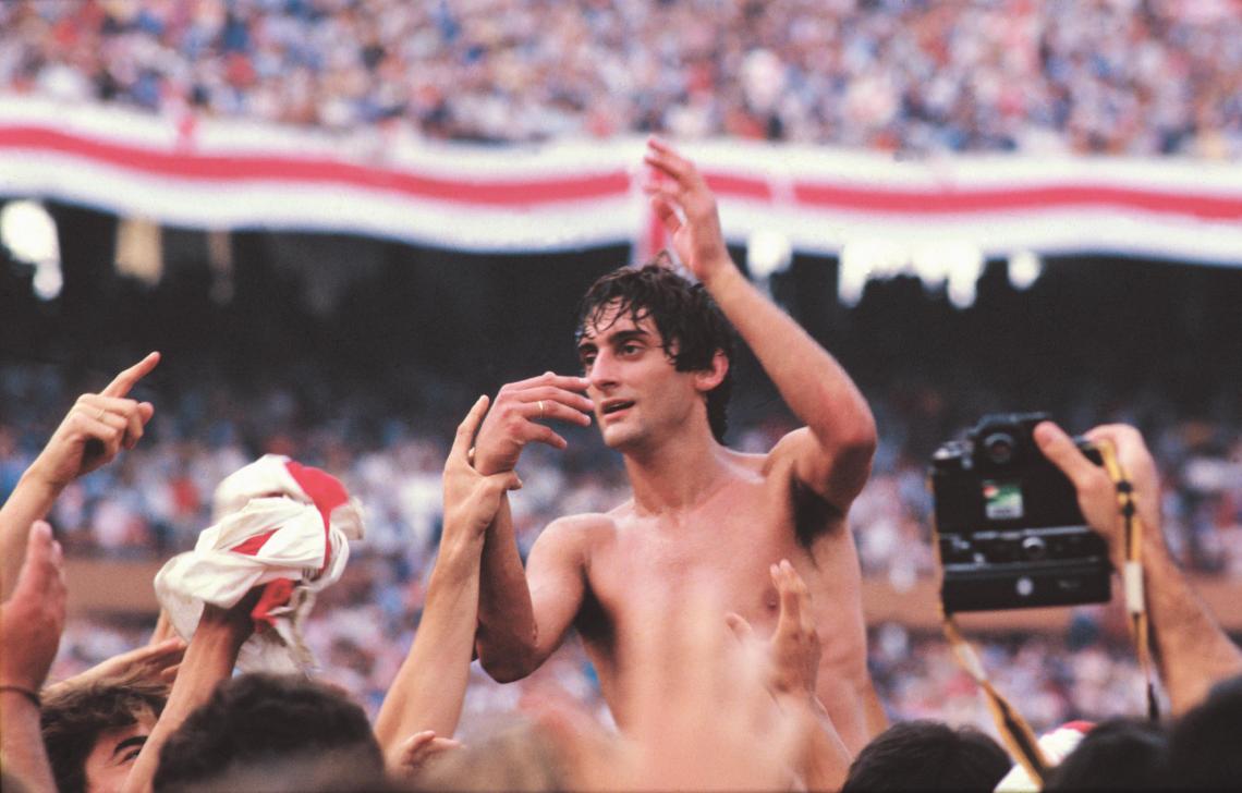 Imagen EN ANDAS, tributo al jugador que después de un flojo comienzo, se metió en el corazón de los riverplatenses a fuerza de talento.