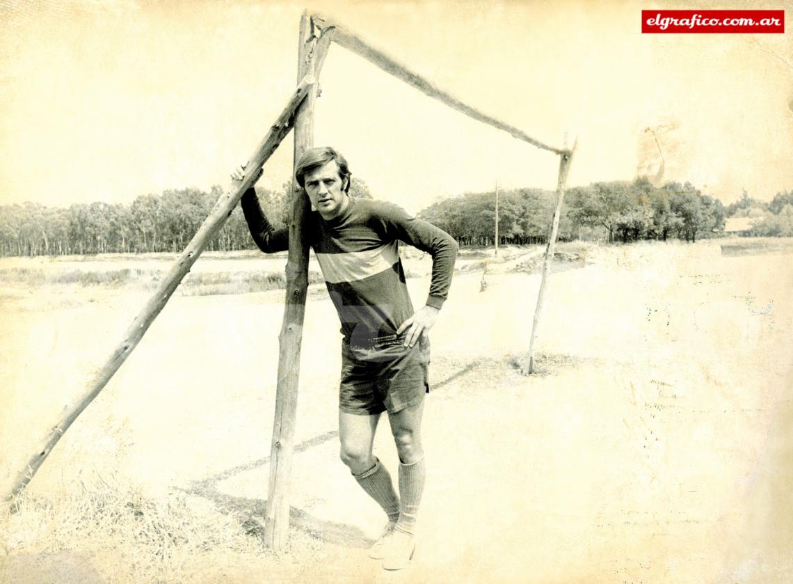 Imagen Silvio Marzolini fue campeón con Boca en los torneos argentinos de 1962, 64, 65, 69 y 70 y de la Copa Argentina 1969 