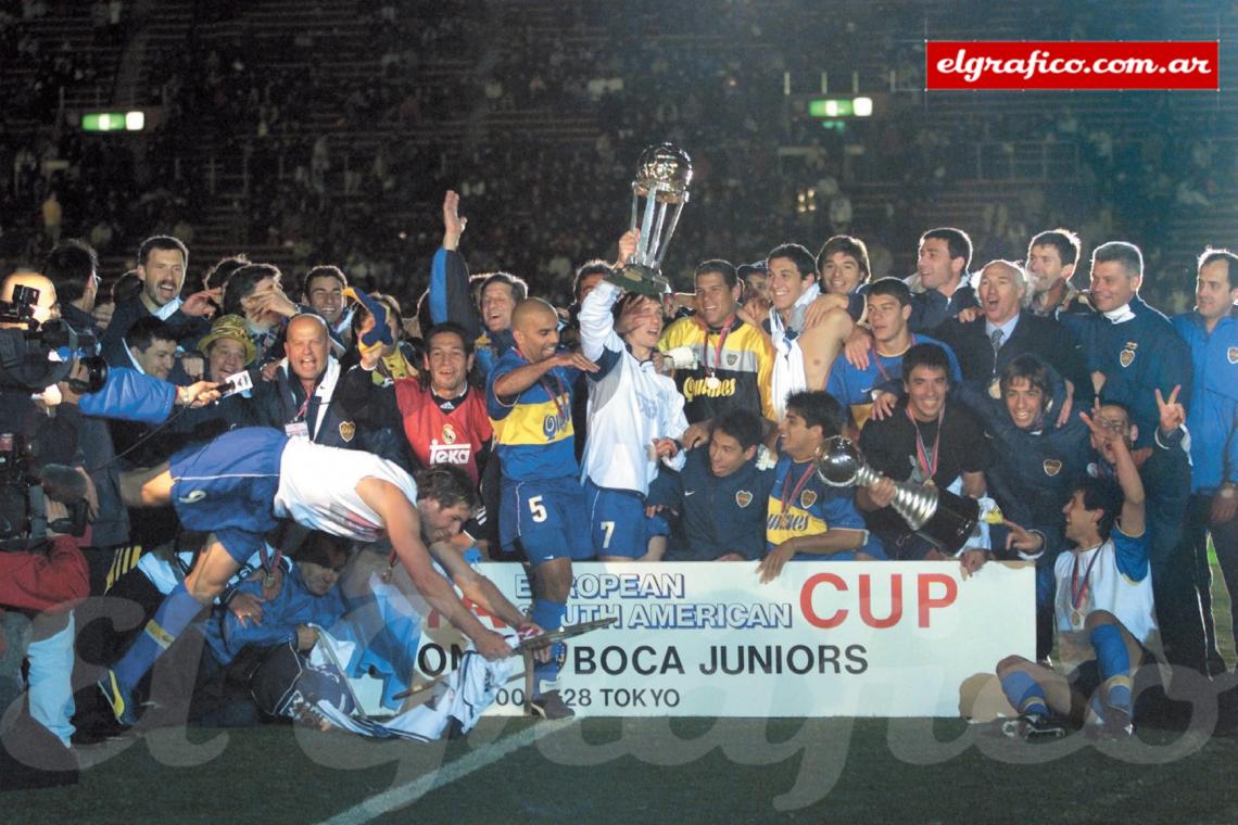 Japón 2000. Boca gana su segunda copa Intercontinental frente al Real Madrid.
