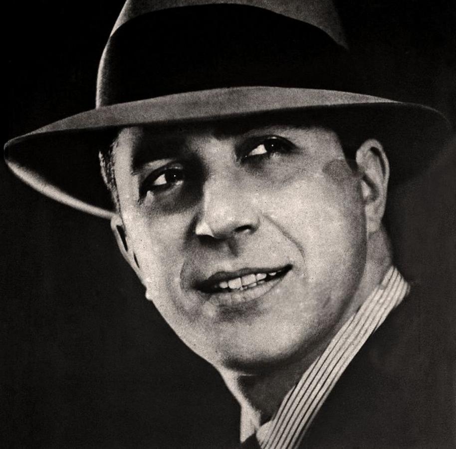 Imagen Un misterio sin resolver: ¿por qué Gardel cada día canta mejor?